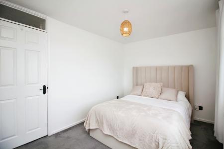 3 bedroom Semi-detached house for sale in Lime Drive, Syston, LE7