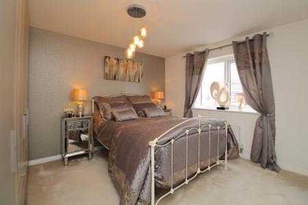 4 bedroom Detached house for sale in Linacre Crescent, Syston, LE7