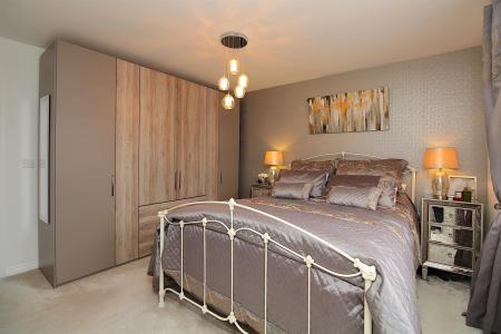 4 bedroom Detached house for sale in Linacre Crescent, Syston, LE7