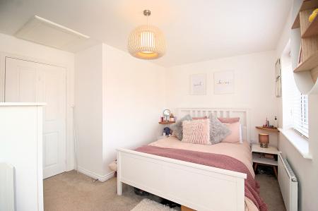 2 bedroom Terraced House for sale in Linacre Crescent, Syston, LE7