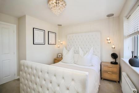 3 bedroom Terraced House for sale in Linacre Crescent, Syston, LE7