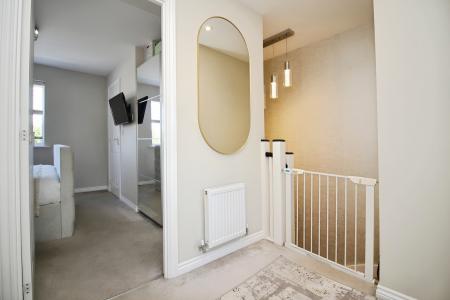 3 bedroom Terraced House for sale in Linacre Crescent, Syston, LE7