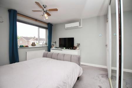 2 bedroom Terraced House for sale in Long Furrow, East Goscote, LE7