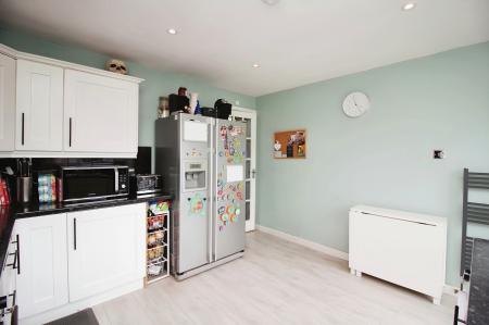 2 bedroom Terraced House for sale in Long Furrow, East Goscote, LE7