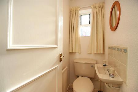 3 bedroom Detached house for sale in Long Furrow, East Goscote, LE7