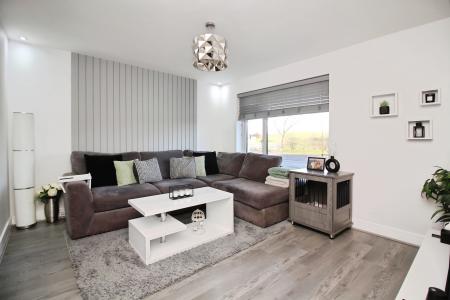 3 bedroom End of terrace house for sale in Extended and Modernised Home on Long Furrow, East Goscote