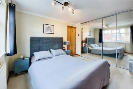 3 bedroom Semi-detached house for sale in Long Furrow, East Goscote, LE7