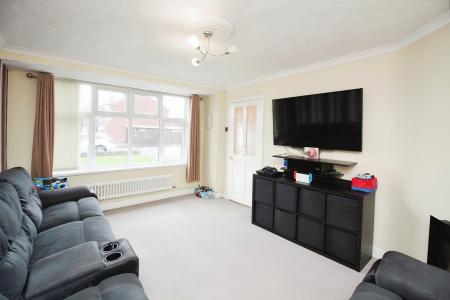 3 bedroom Semi-detached house for sale in Long Furrow, East Goscote, LE7