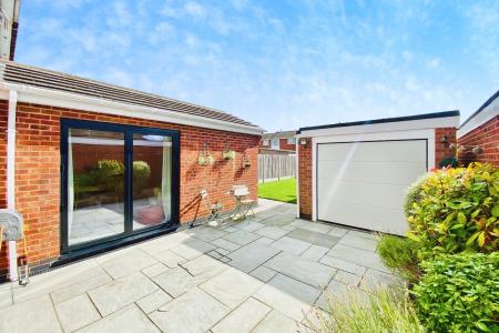 3 bedroom Semi-detached house for sale in Long Furrow, East Goscote, LE7