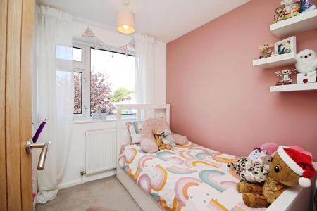 3 bedroom Semi-detached house for sale in Long Furrow, East Goscote, LE7