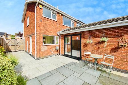 3 bedroom Semi-detached house for sale in Long Furrow, East Goscote, LE7