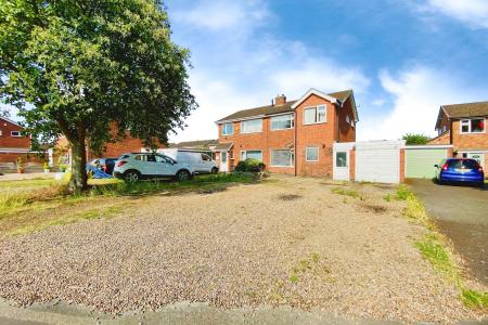 3 bedroom Semi-detached house for sale in Long Furrow, East Goscote, LE7