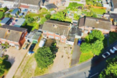 3 bedroom Semi-detached house for sale in Long Furrow, East Goscote, LE7