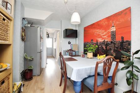 3 bedroom Semi-detached house for sale in Long Furrow, East Goscote, LE7