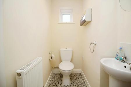 2 bedroom Semi-detached house for sale in Long Meadow Way, Birstall, LE4