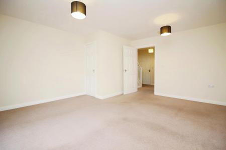 2 bedroom Semi-detached house for sale in Long Meadow Way, Birstall, LE4
