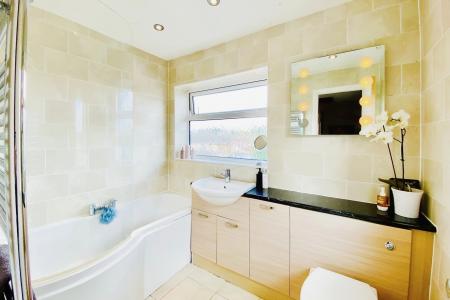 3 bedroom Semi-detached house for sale in Lonsdale Road, Thurmaston, LE4