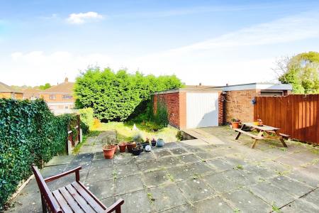 3 bedroom Semi-detached house for sale in Lonsdale Road, Thurmaston, LE4