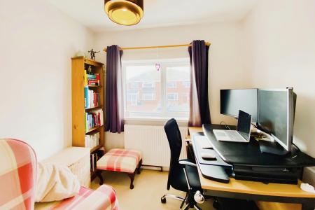 3 bedroom Semi-detached house for sale in Lonsdale Road, Thurmaston, LE4