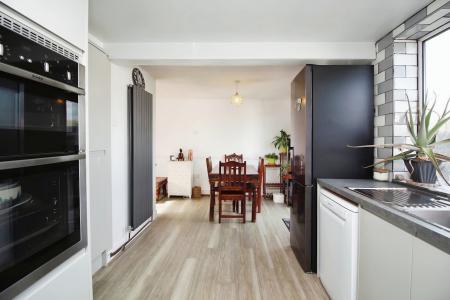 3 bedroom Semi-detached house for sale in Lonsdale Road, Thurmaston, LE4