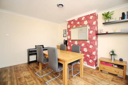 3 bedroom Semi-detached house for sale in Ludgate Close, Birstall, LE4