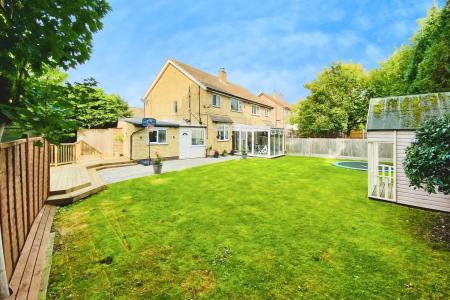3 bedroom Semi-detached house for sale in Ludgate Close, Birstall, LE4