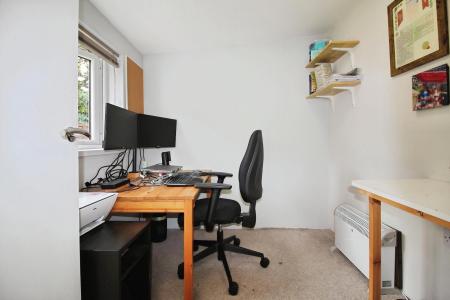 3 bedroom Semi-detached house for sale in Ludgate Close, Birstall, LE4