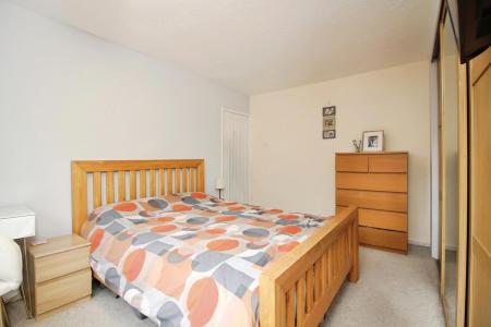 3 bedroom Semi-detached house for sale in Ludgate Close, Birstall, LE4