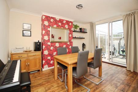 3 bedroom Semi-detached house for sale in Ludgate Close, Birstall, LE4