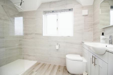 4 bedroom Detached house for sale in The Pinfold, Main Street, Queniborough, LE7