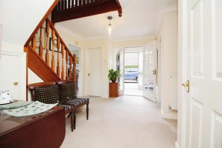 4 bedroom Detached house for sale in The Pinfold, Main Street, Queniborough, LE7