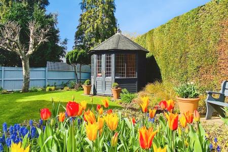 4 bedroom Detached house for sale in The Pinfold, Main Street, Queniborough, LE7