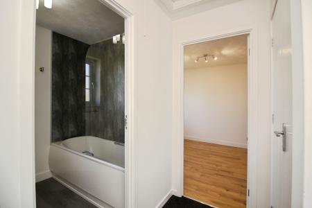 1 bedroom Terraced House for sale in Manston Close, Off Barkbythorpe Road, Leicester, LE4