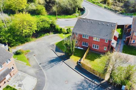 1 bedroom Terraced House for sale in Manston Close, Off Barkbythorpe Road, Leicester, LE4