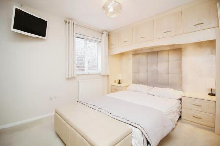 3 bedroom Semi-detached house for sale in Martin Drive, Syston, LE7