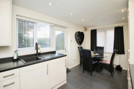 3 bedroom Semi-detached house for sale in Martin Drive, Syston, LE7