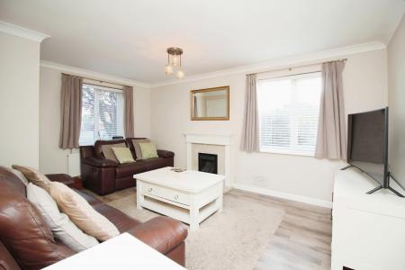 3 bedroom Semi-detached house for sale in Martin Drive, Syston, LE7