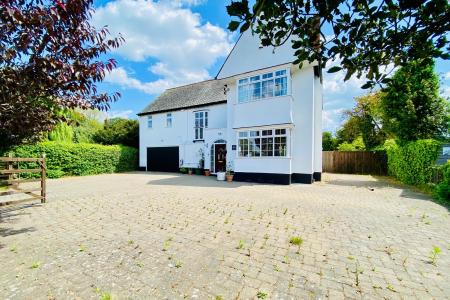 5 bedroom Detached house for sale in Melton Road, Syston, LE7