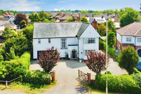 5 bedroom Detached house for sale in Melton Road, Syston, LE7