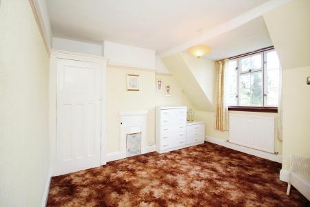 3 bedroom Semi-detached house for sale in Melton Road, Syston, LE7