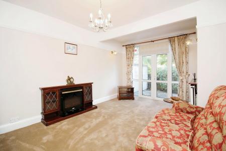 3 bedroom Semi-detached house for sale in Melton Road, Syston, LE7
