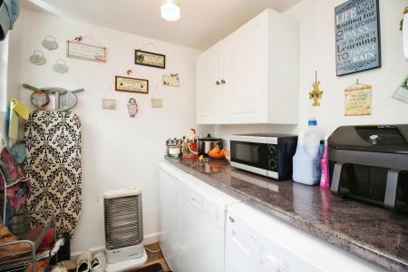 2 bedroom Semi-detached bungalow for sale in Melton Road, Thurmaston, LE4