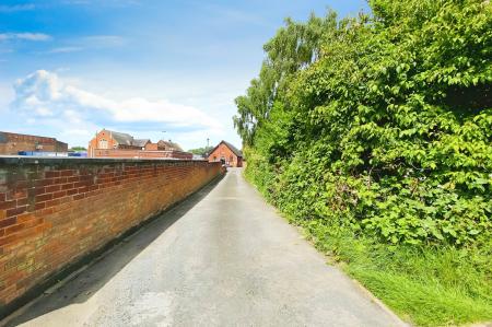 2 bedroom Semi-detached bungalow for sale in Melton Road, Thurmaston, LE4