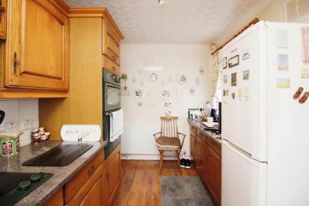 2 bedroom Semi-detached bungalow for sale in Melton Road, Thurmaston, LE4