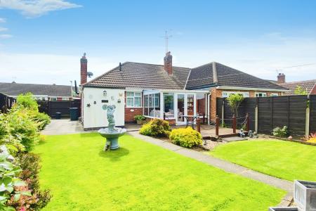 2 bedroom Semi-detached bungalow for sale in Melton Road, Thurmaston, LE4