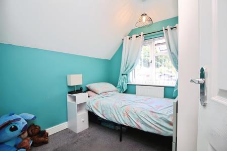 3 bedroom Semi-detached house for sale in Methuen Avenue, Thurmaston, LE4