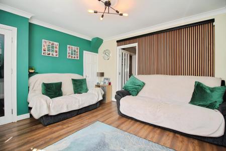 3 bedroom Semi-detached house for sale in Methuen Avenue, Thurmaston, LE4