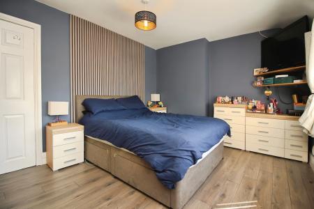 3 bedroom Semi-detached house for sale in Methuen Avenue, Thurmaston, LE4