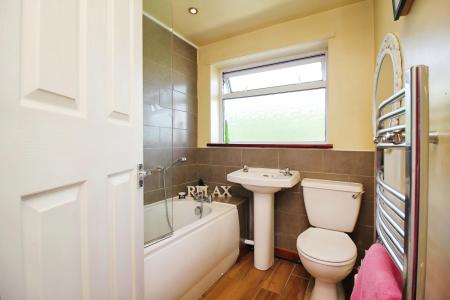 2 bedroom Terraced House for sale in Millers Close, Syston, LE7