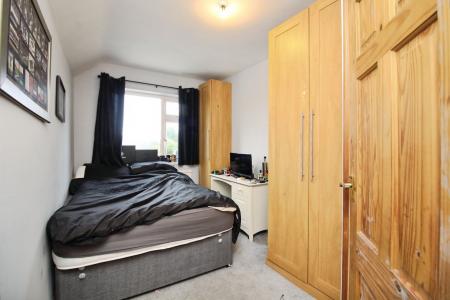 5 bedroom Semi-detached house for sale in Millstone Lane, Syston, LE7